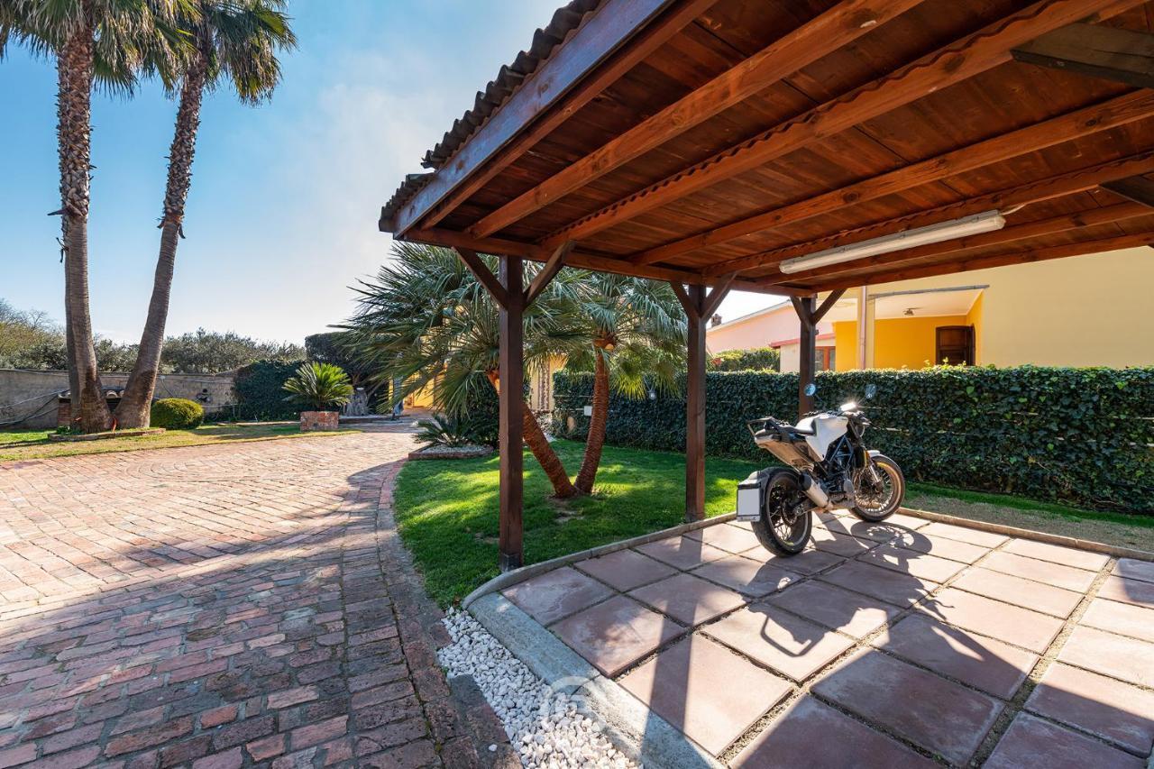 Villa Monica - Suites Iglesias Exterior foto