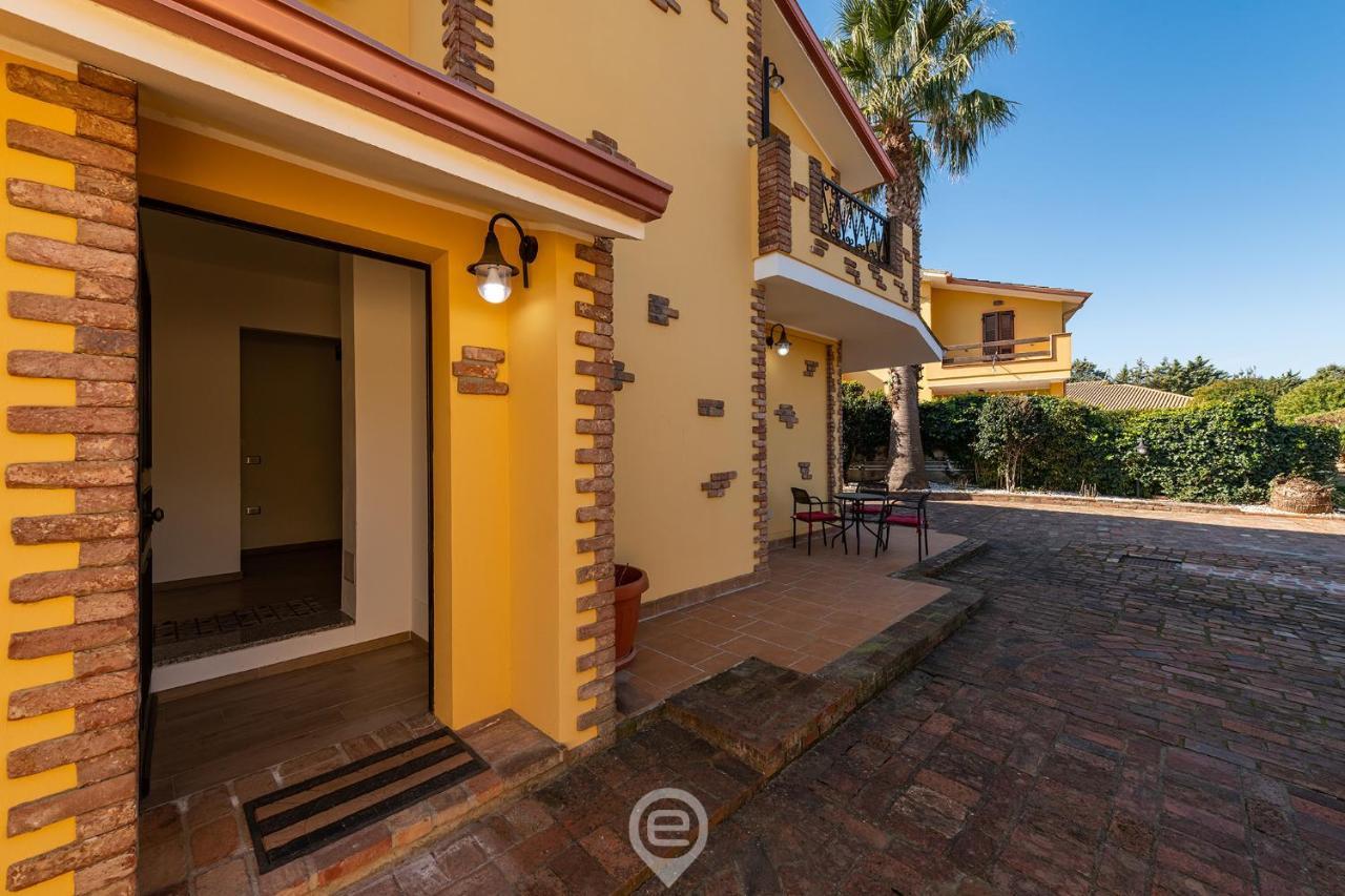 Villa Monica - Suites Iglesias Exterior foto